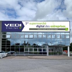 Ovio façade dessus fenêtres...