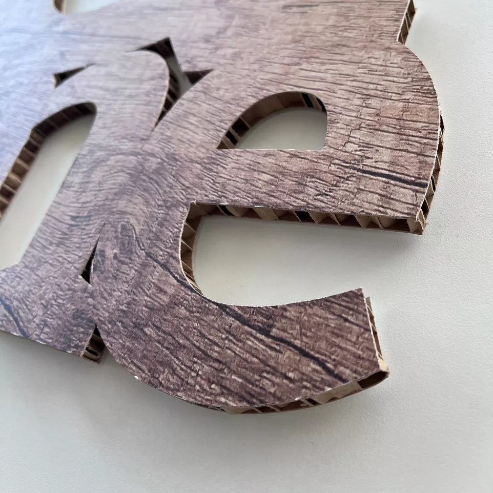 Lettrage et logo 3D en relief