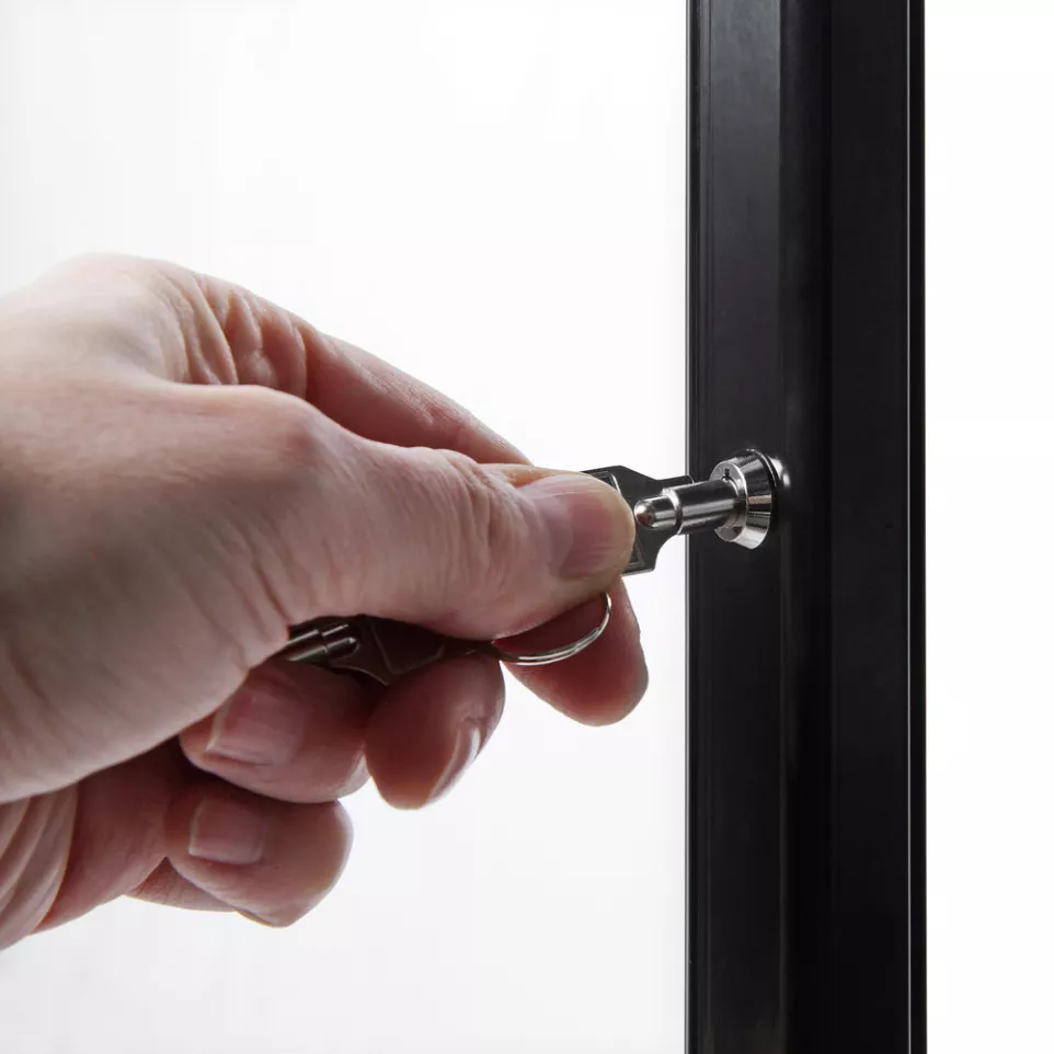 Porte Menu Sur Pied Noir 4x A4