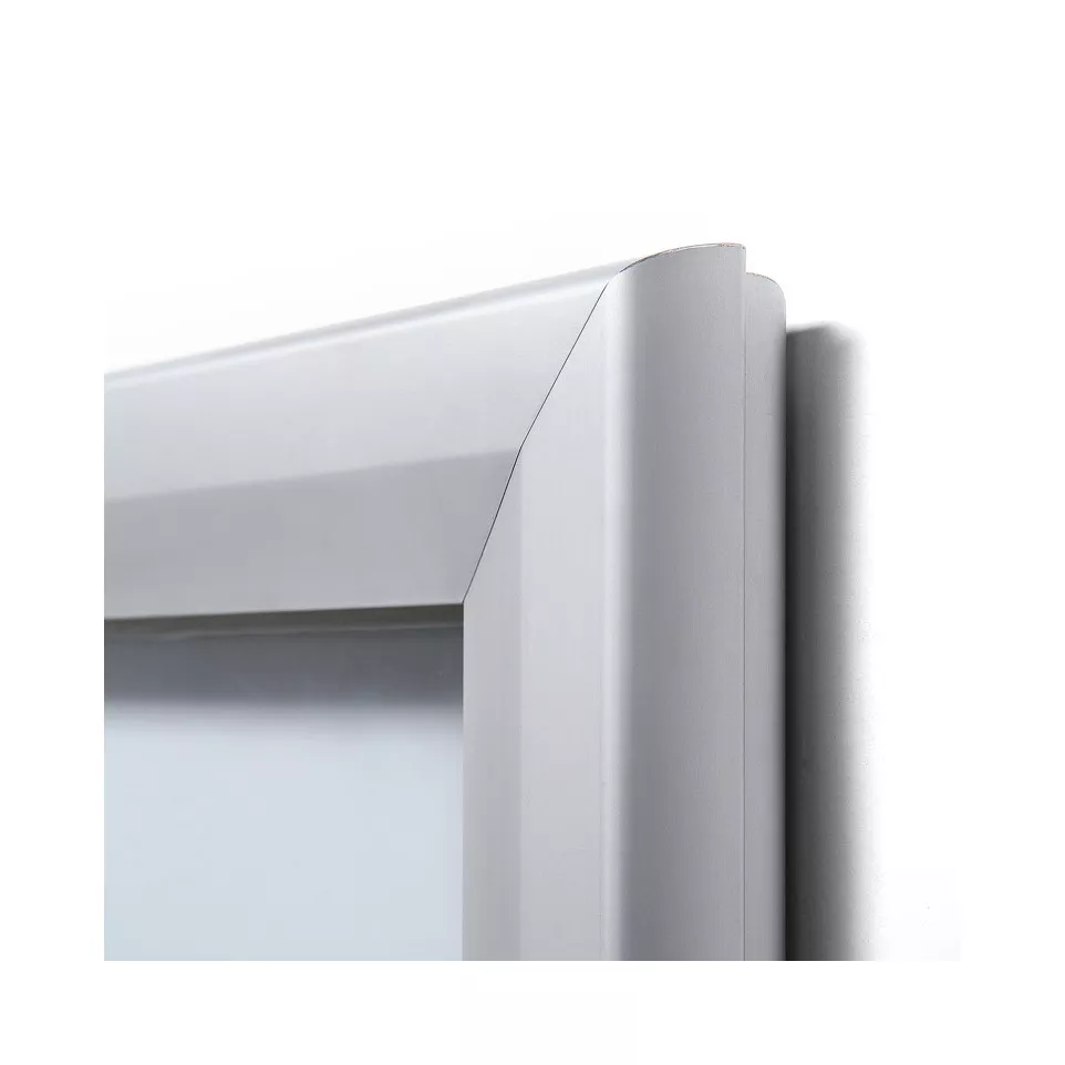 Outdoor Lockable Showcase 8x A4