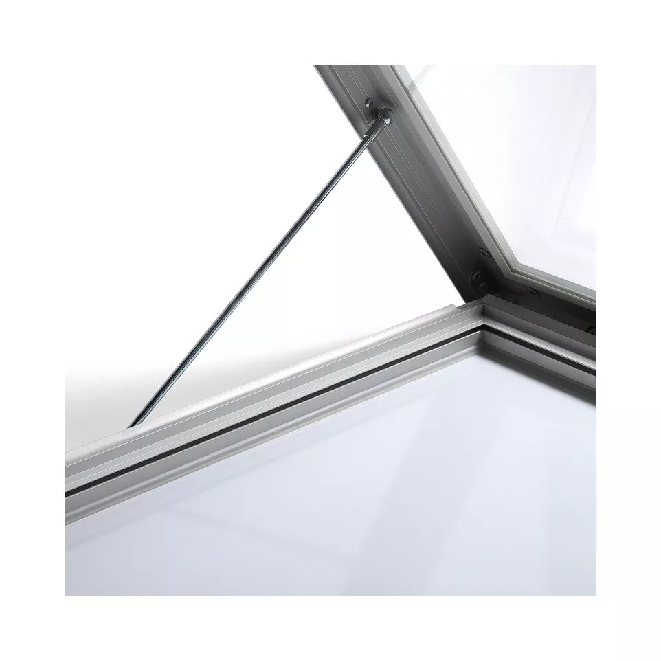 Outdoor Lockable Showcase 8x A4