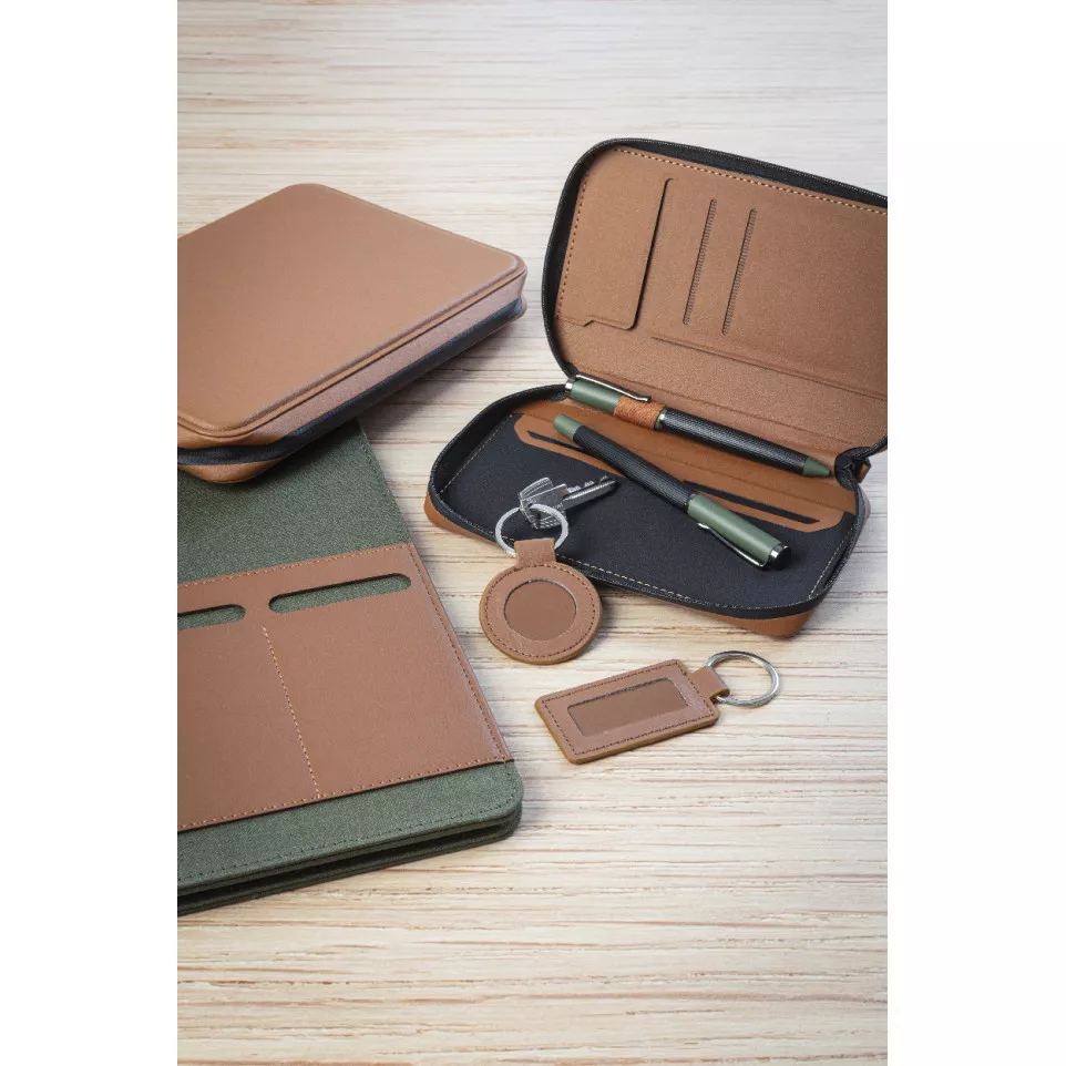 Macaye green  pen set 