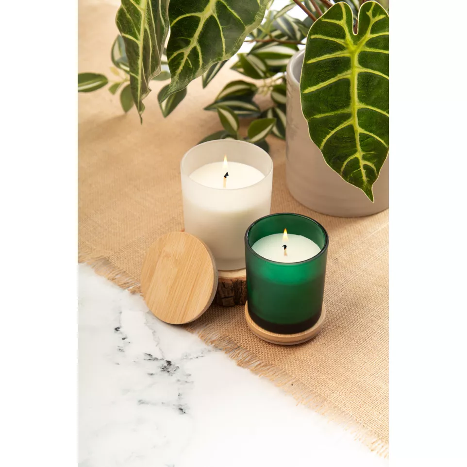 Daizu XL white  candle, vanilla 