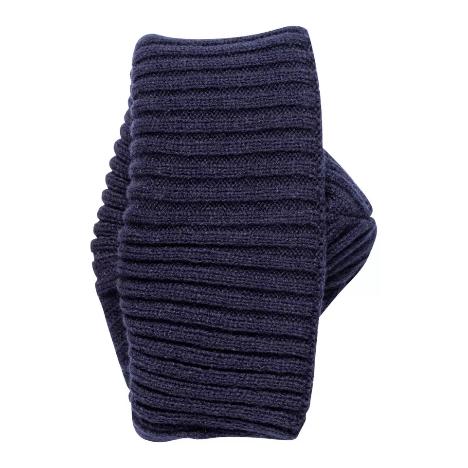 Kinny dark blue  winter hat 