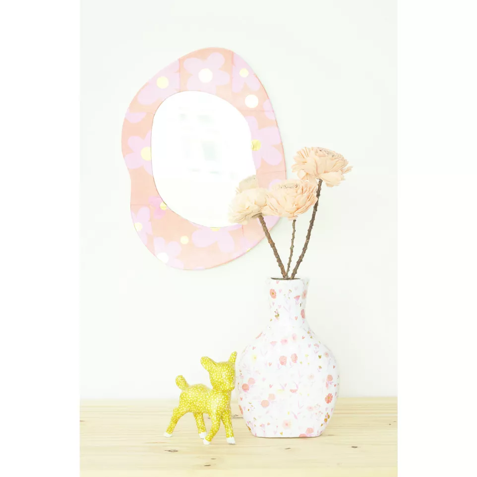 Organic mirror to hang 26x35x1 cm/ Pc.