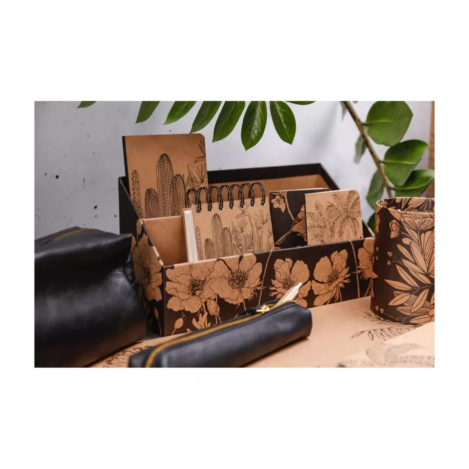 Le Cerisier, Brieven-houder...