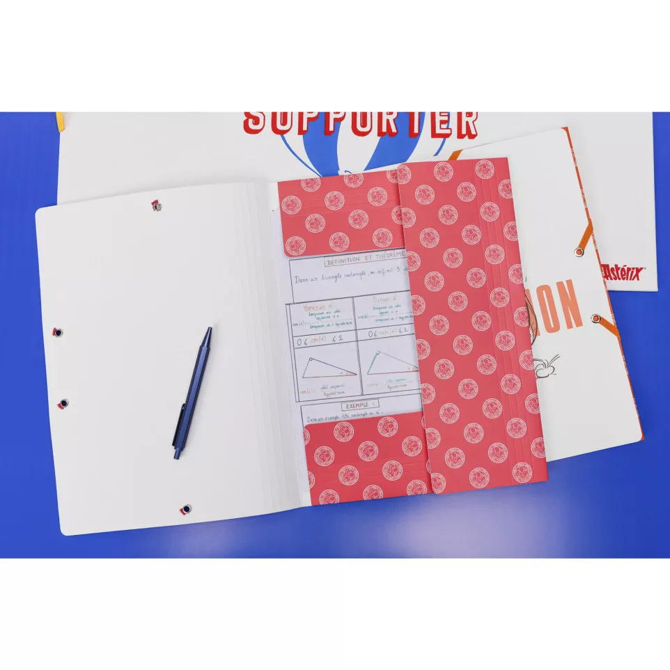 Astérix 5, Chemise à élastique...