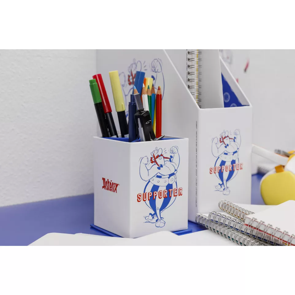 Ast5, Squared pencil- pot 8,5x8,5x11...