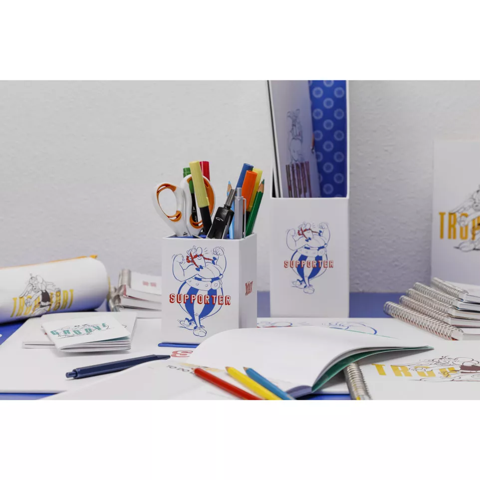 Ast5, Squared pencil- pot 8,5x8,5x11...