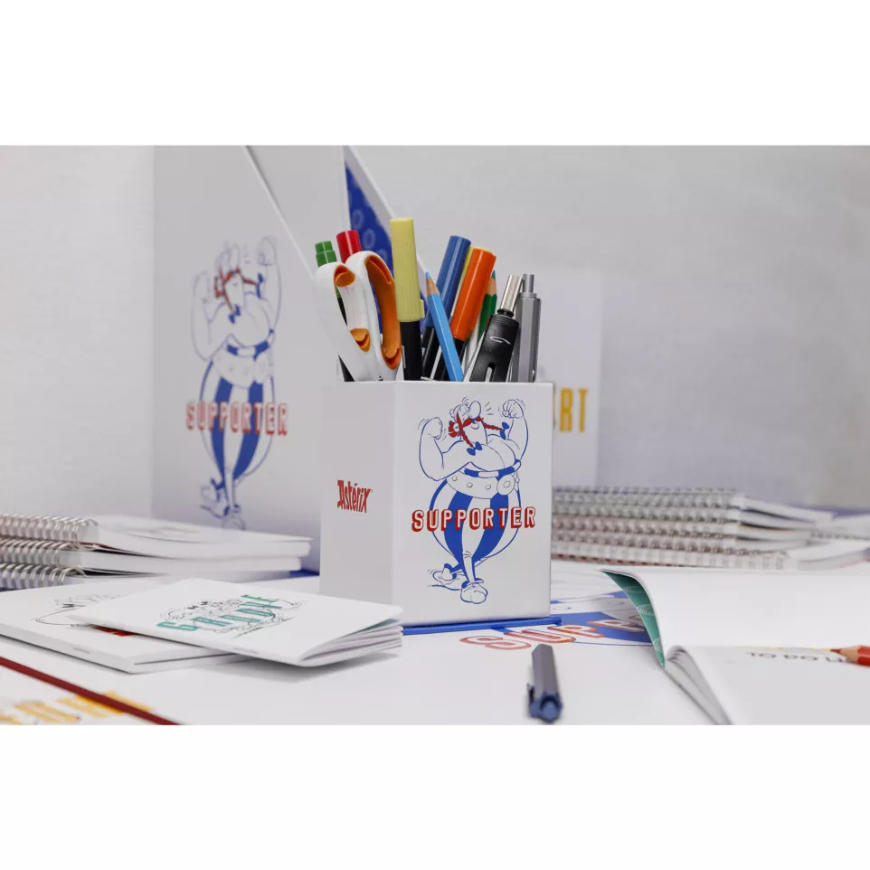 Ast5, Squared pencil- pot 8,5x8,5x11...