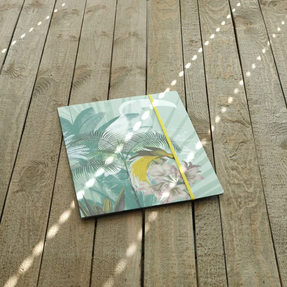 Jungle Harmony, Elas-ticated folder...