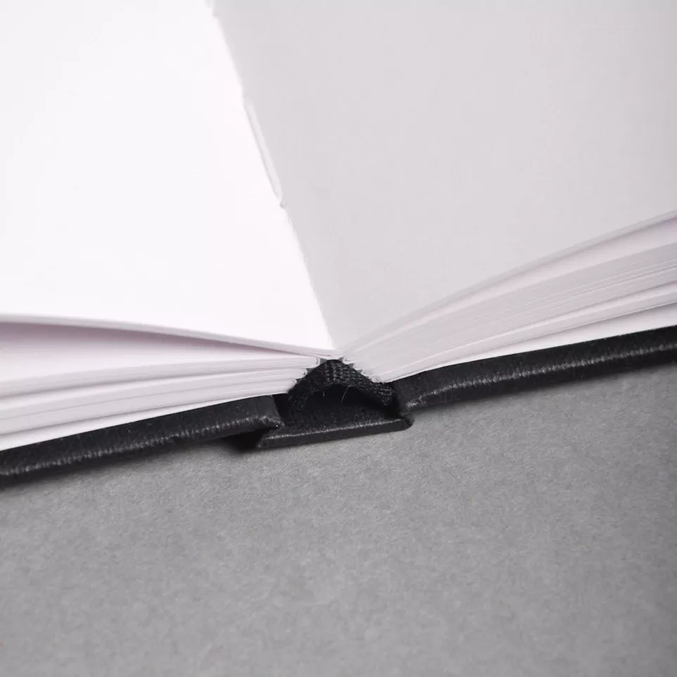 Goldline, Stapled hard cover book A6,...