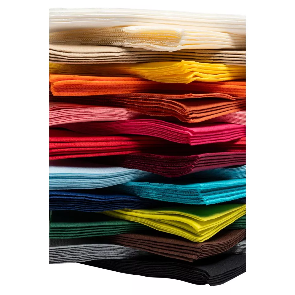 40 Micro-Embossed Wadding Napkins...