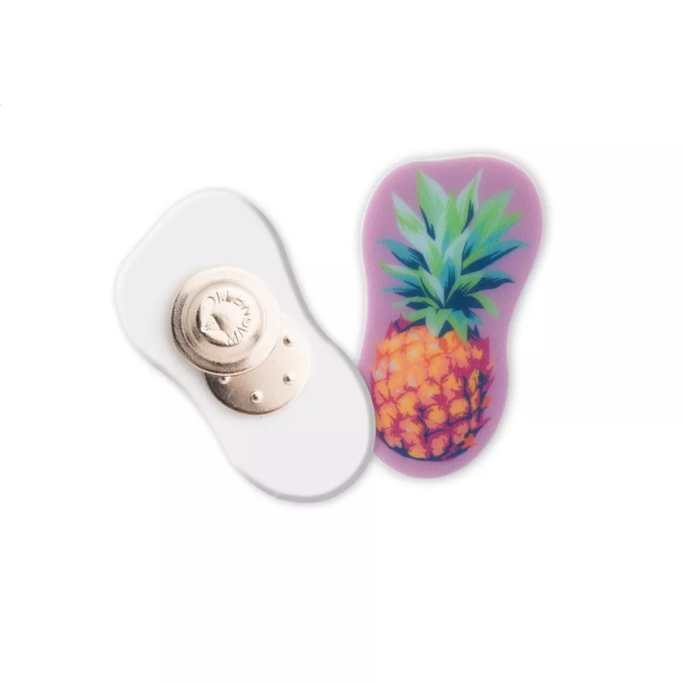 ColoBadge white  magnetic badge 