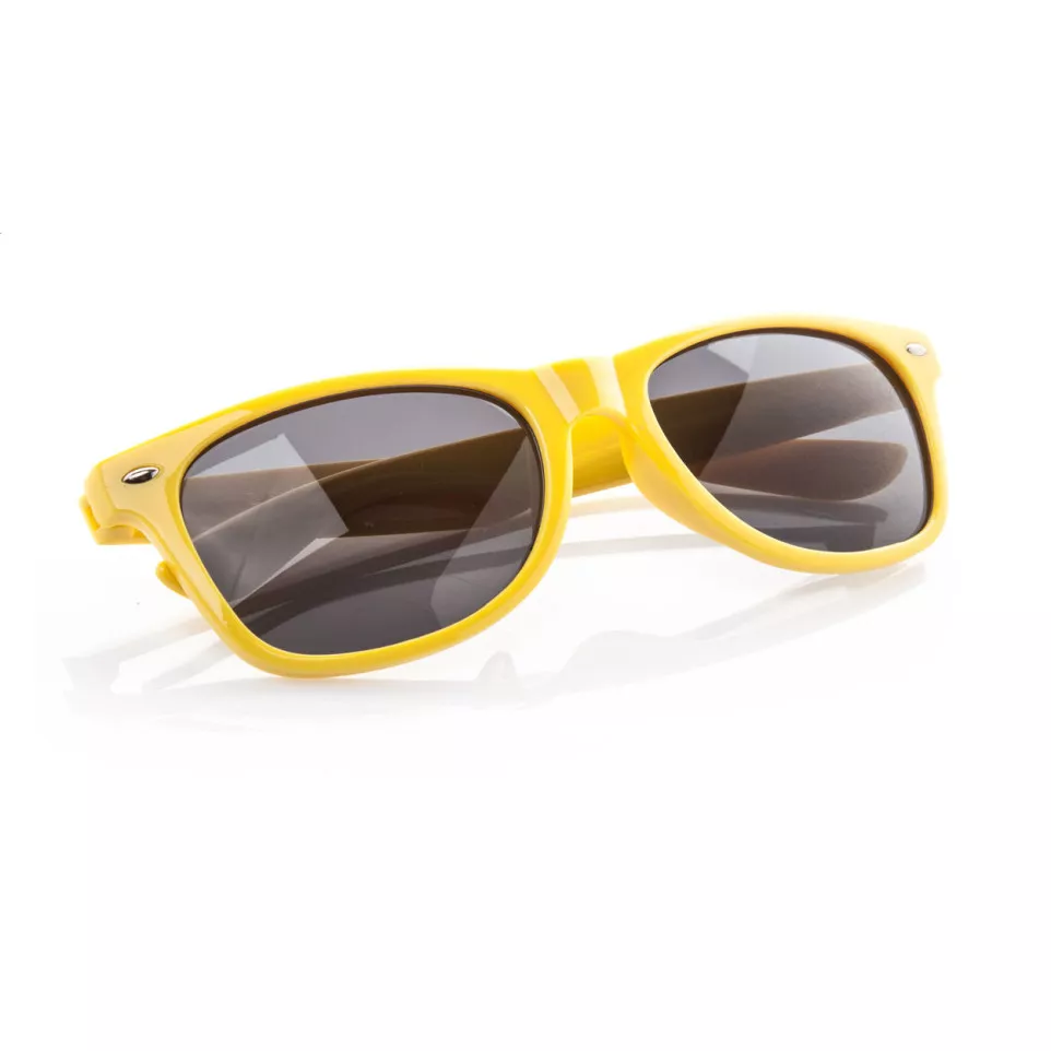 Nazare jaune  lunettes de soleil...