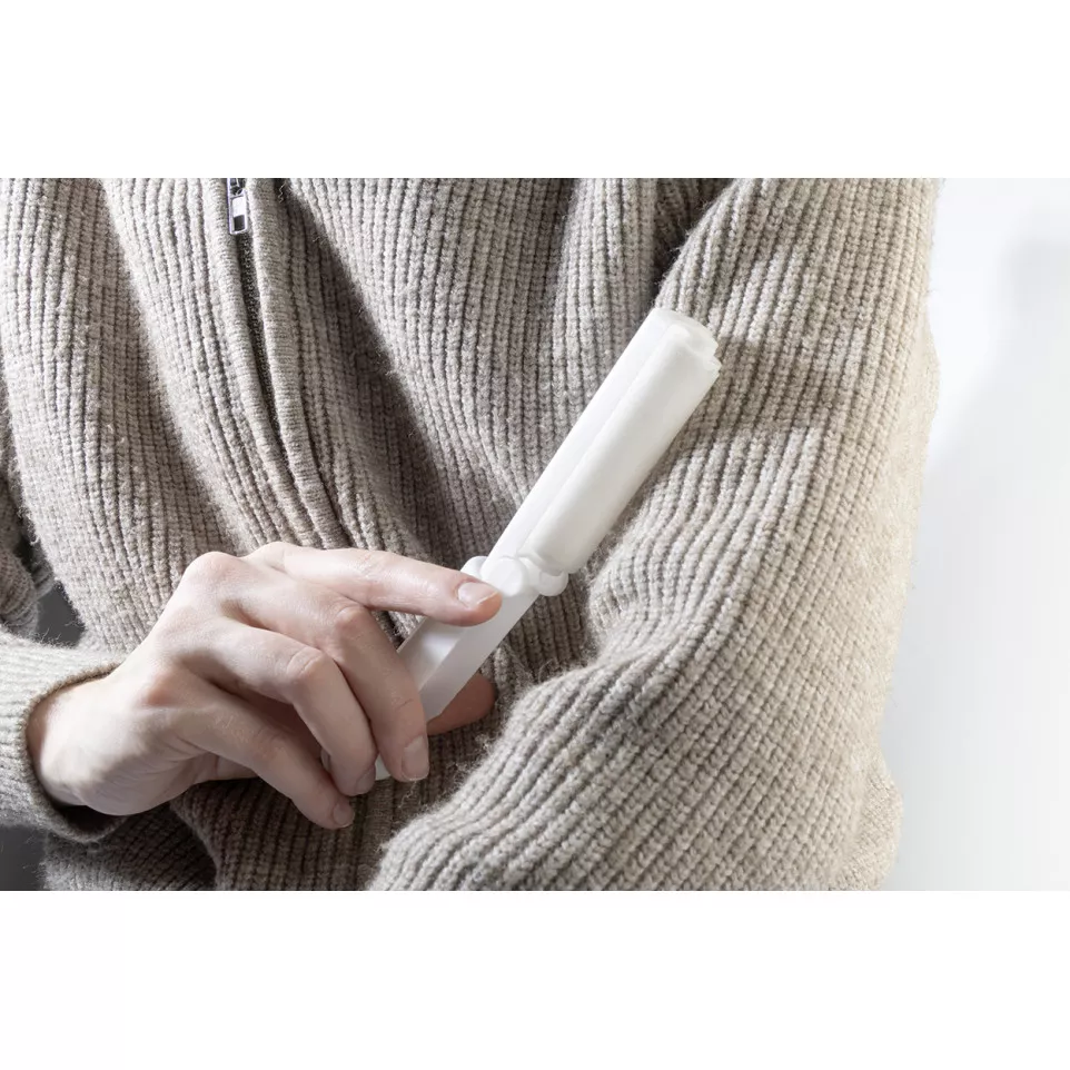 Fluffy white  RPP reusable lint roller 