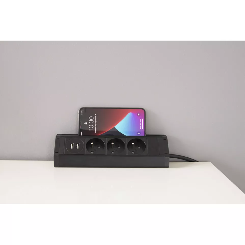 Mount Power Strip 3 Outlets + 2 USB A...