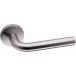 Paar grepen op rozet L Wembley L&L Home+ geborsteld inox / pce