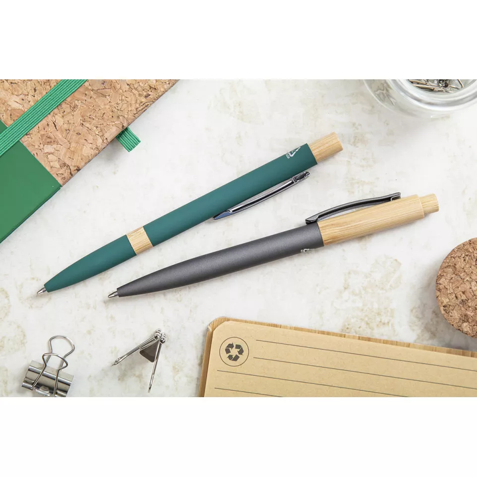 Miraboo green  ballpoint pen 