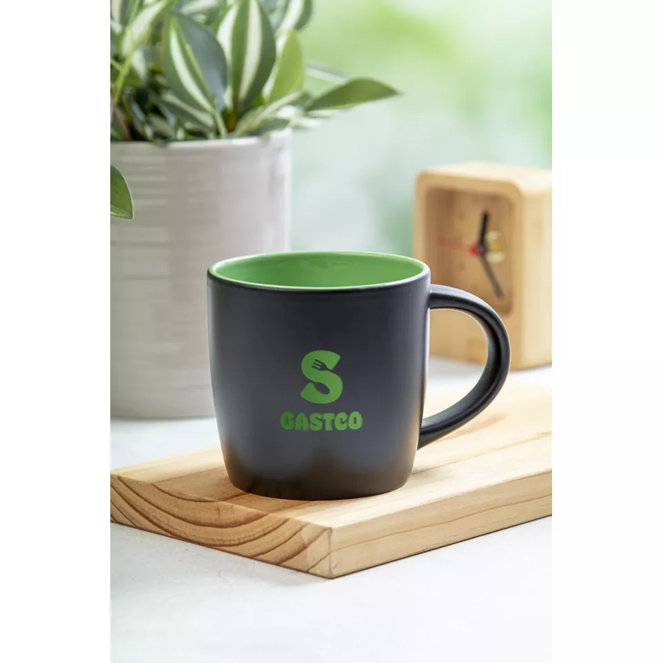 Sculptus green black mug 