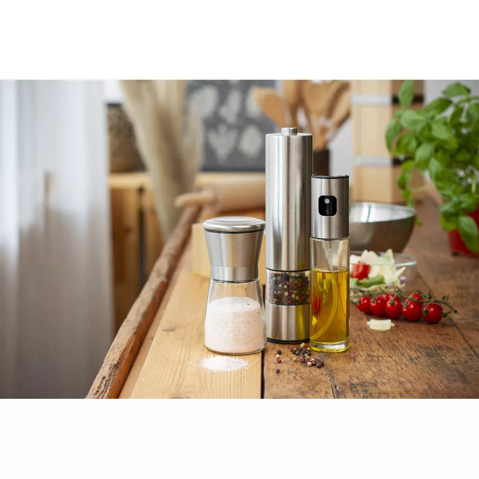 Semman transparent silver salt and...
