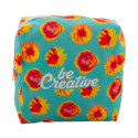 CreaBeauty Square M wit  custom made make-up tas 