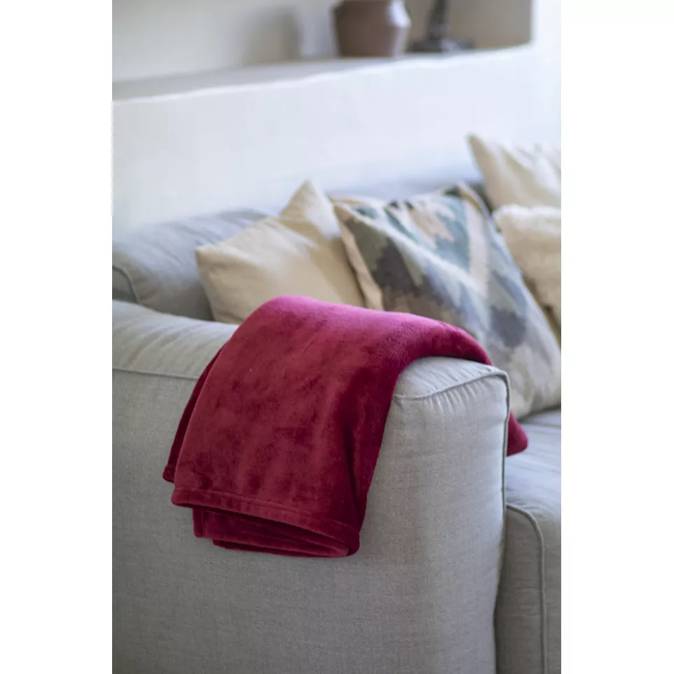 Espoo burgundy  flannel blanket 