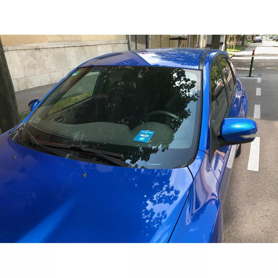 CreaPark white  parking card 