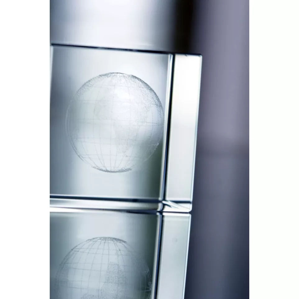 Tampa transparent  glass cube 