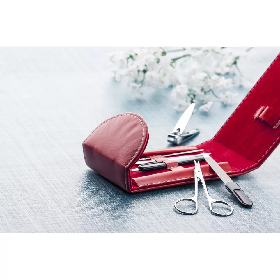Missy rood  manicure set 