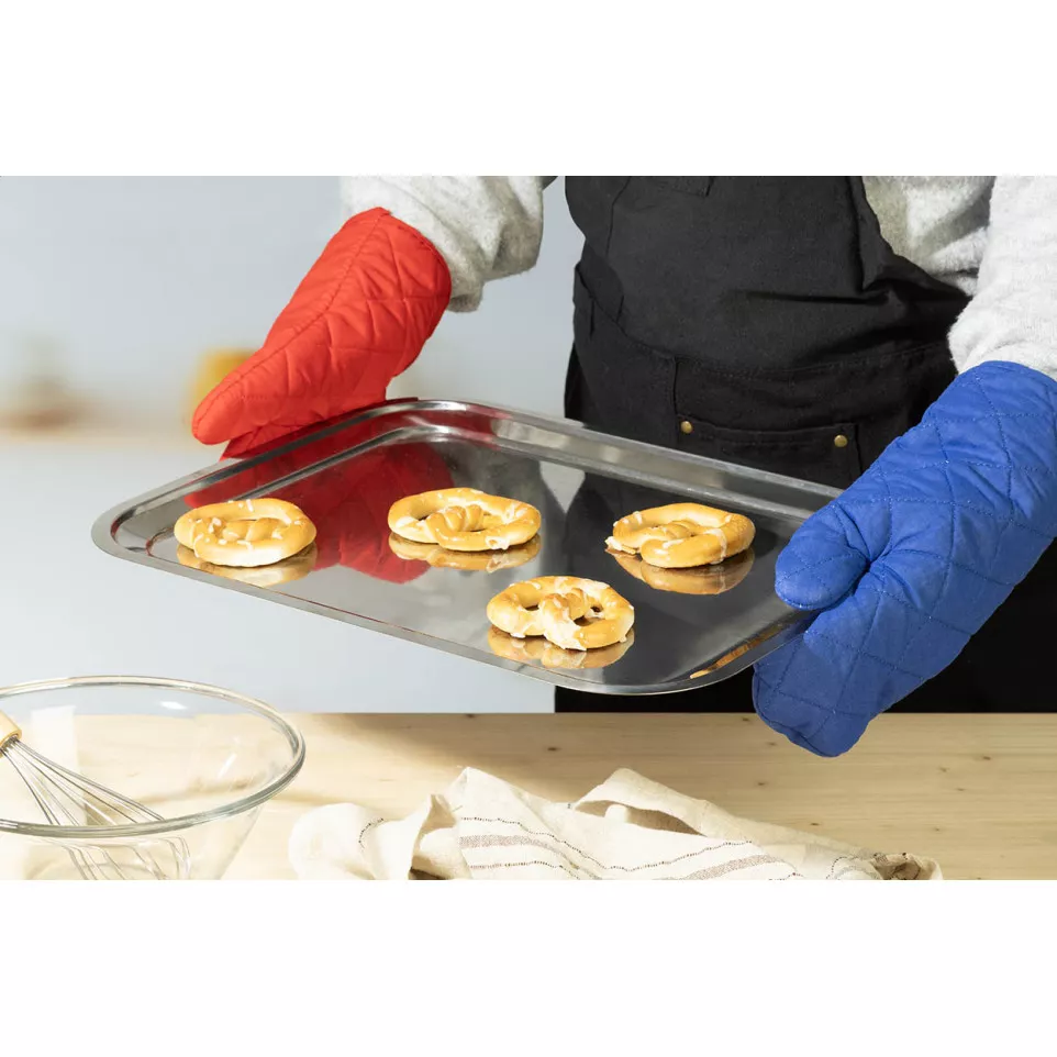 Challah bleu  gant de cuisine 