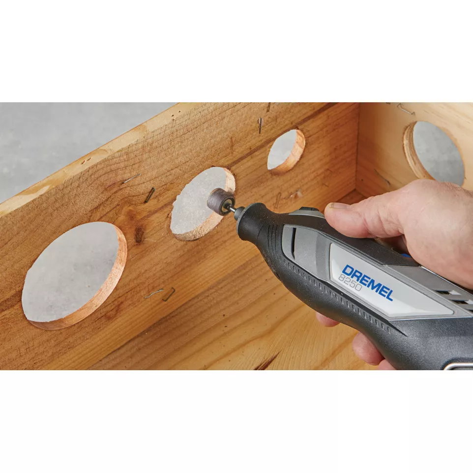 Dremel 8250 Cordless Rotary Tool 12V...