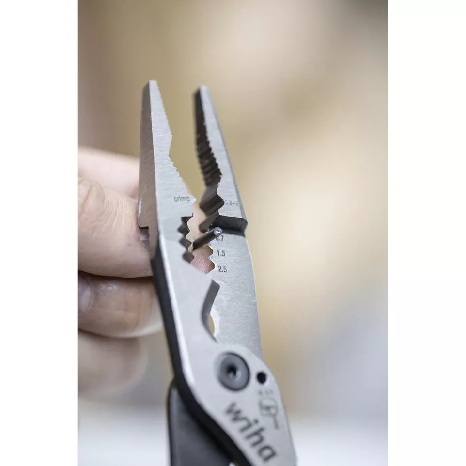 Wiha 1000V Multifunctional Cutting...