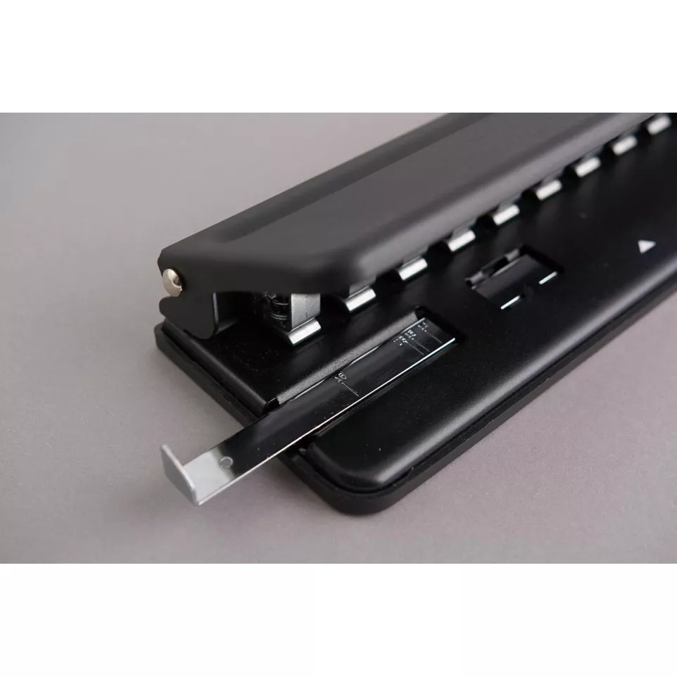 Atoma Black 11-Hole Punch