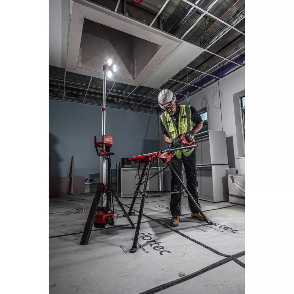 Milwaukee M18 HOSALC-0 6000 lumen LED...