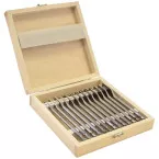 Houten doos met 13 platte houtjes / pce