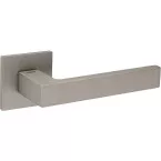 Pair of nickel pearl door handles on square rose 2275 5SQ 142 / PC