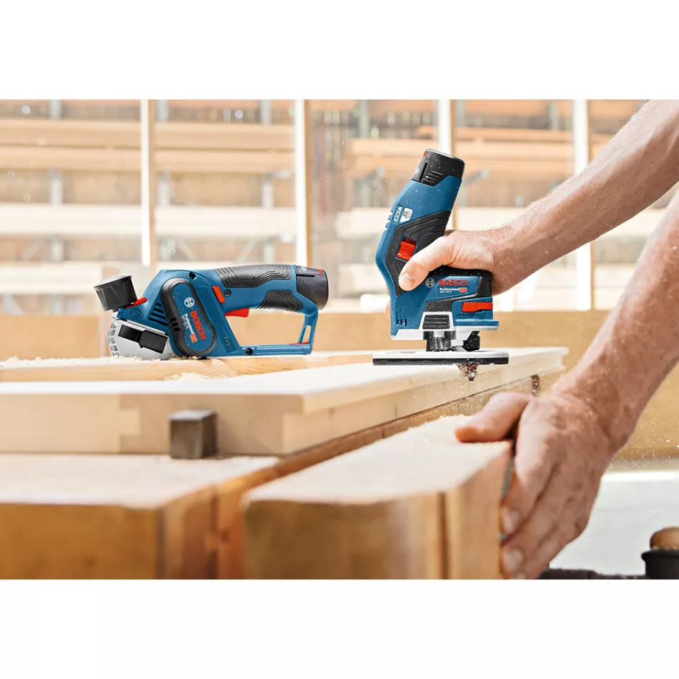 Affleureuse Bosch 12 volts GKF 12V-8...