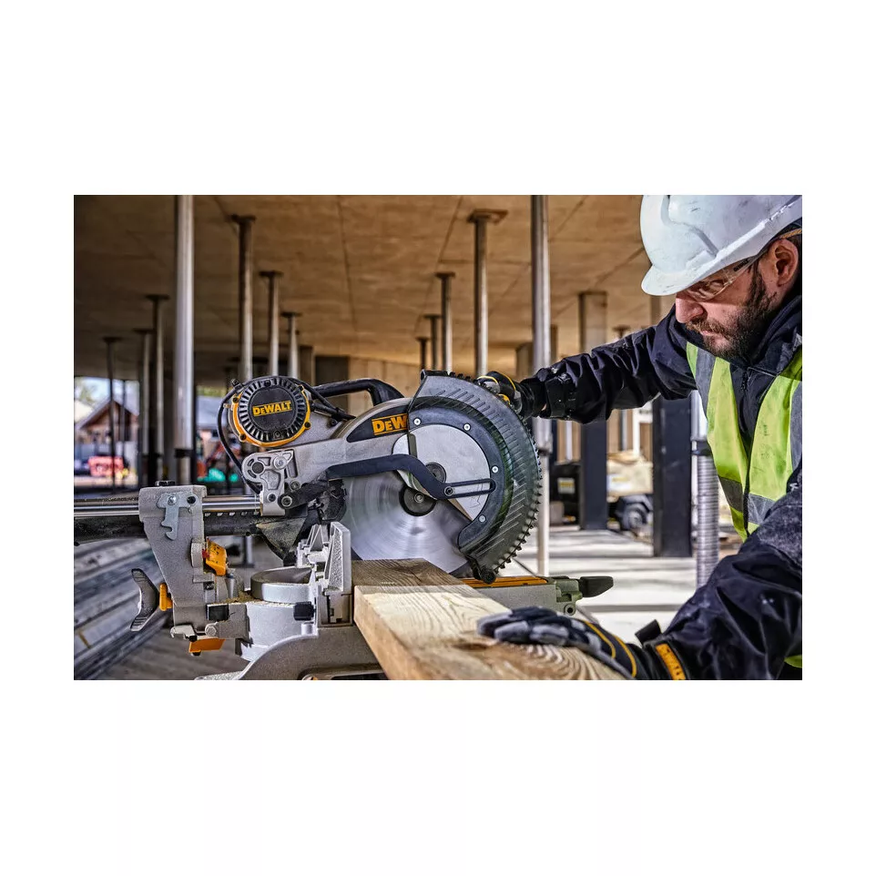Scie à onglets radiale Dewalt DWS780...