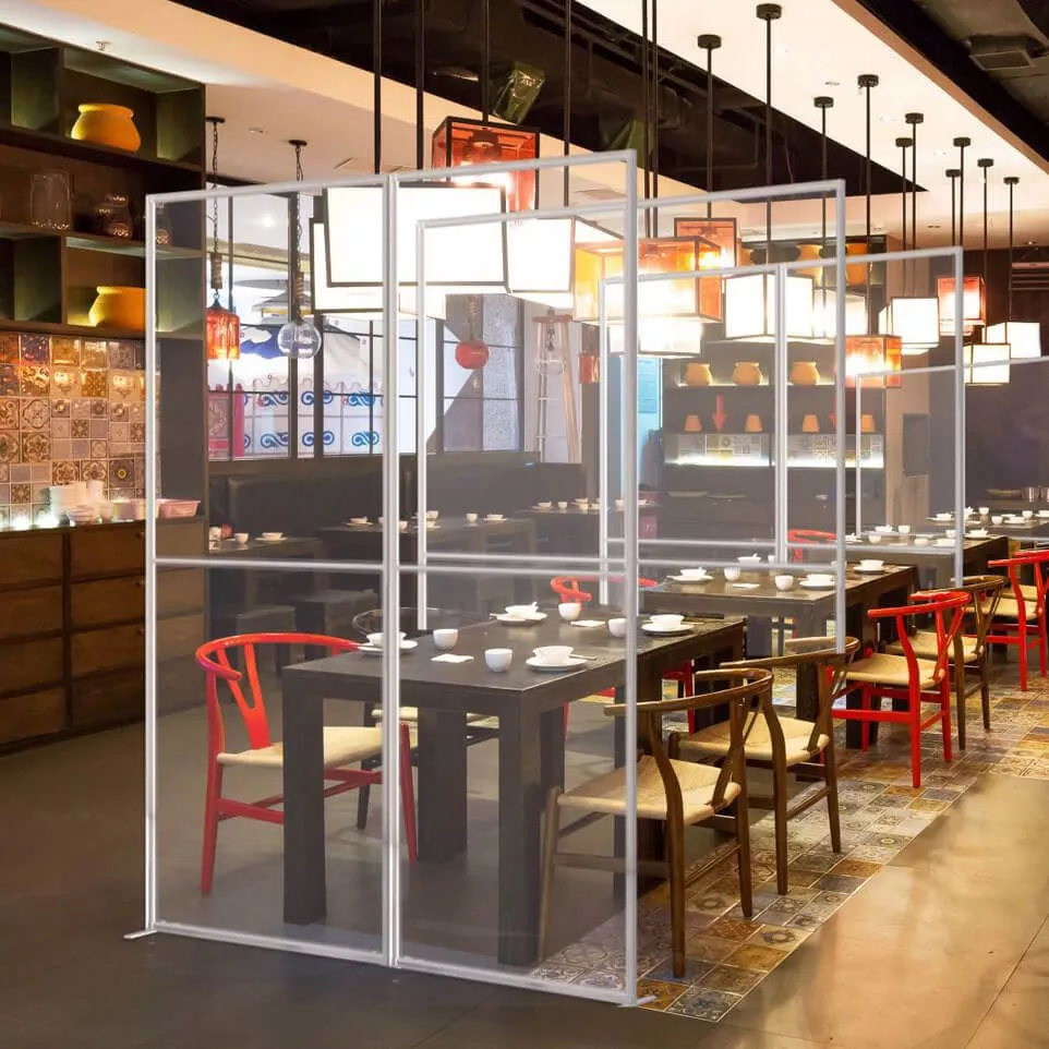 Freestanding separation screen