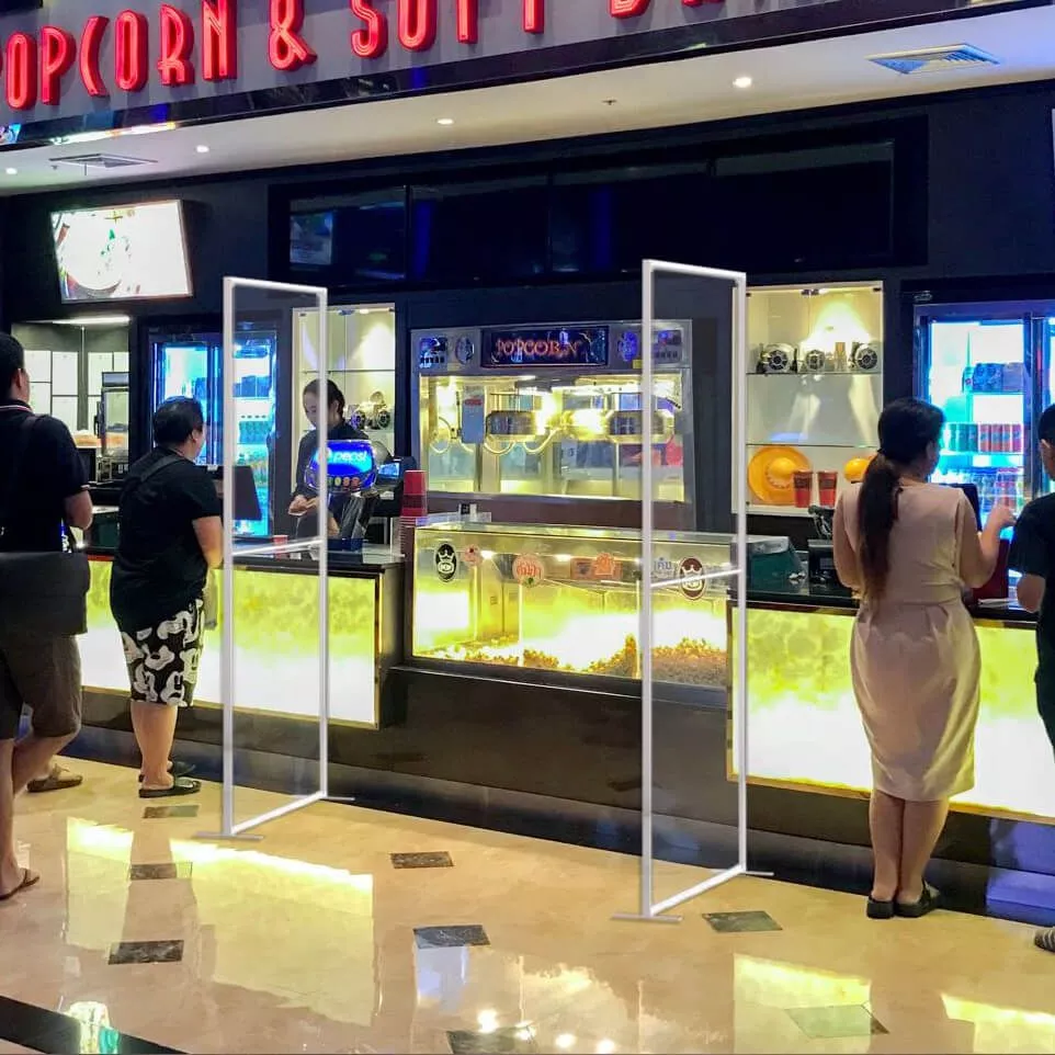 Freestanding separation screen