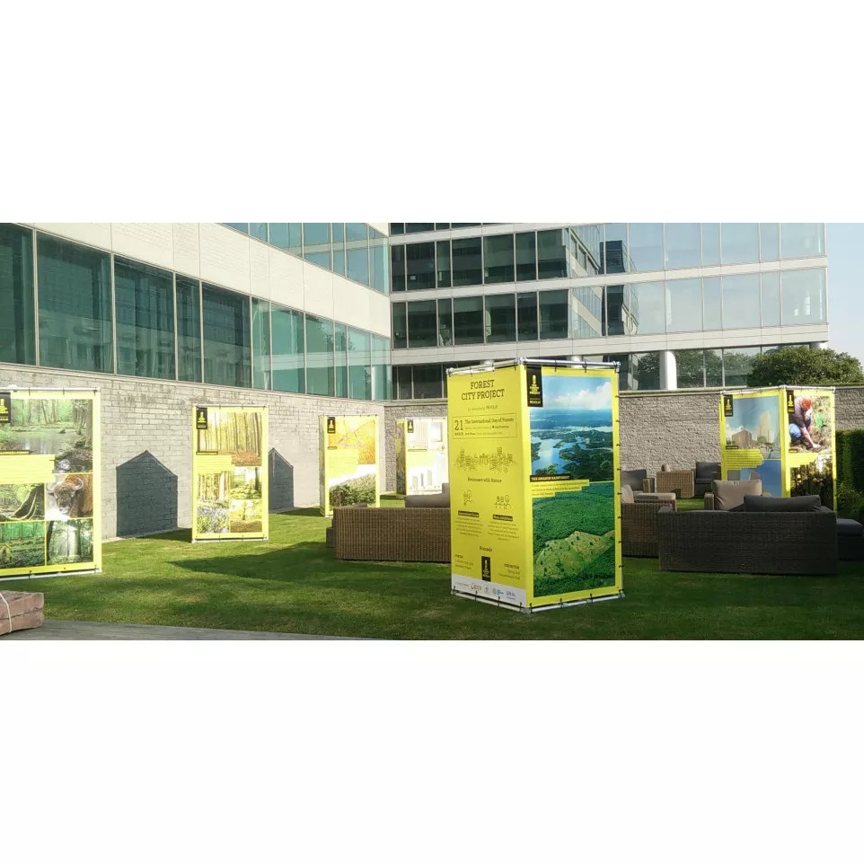 Cube publicitaire pour bâche