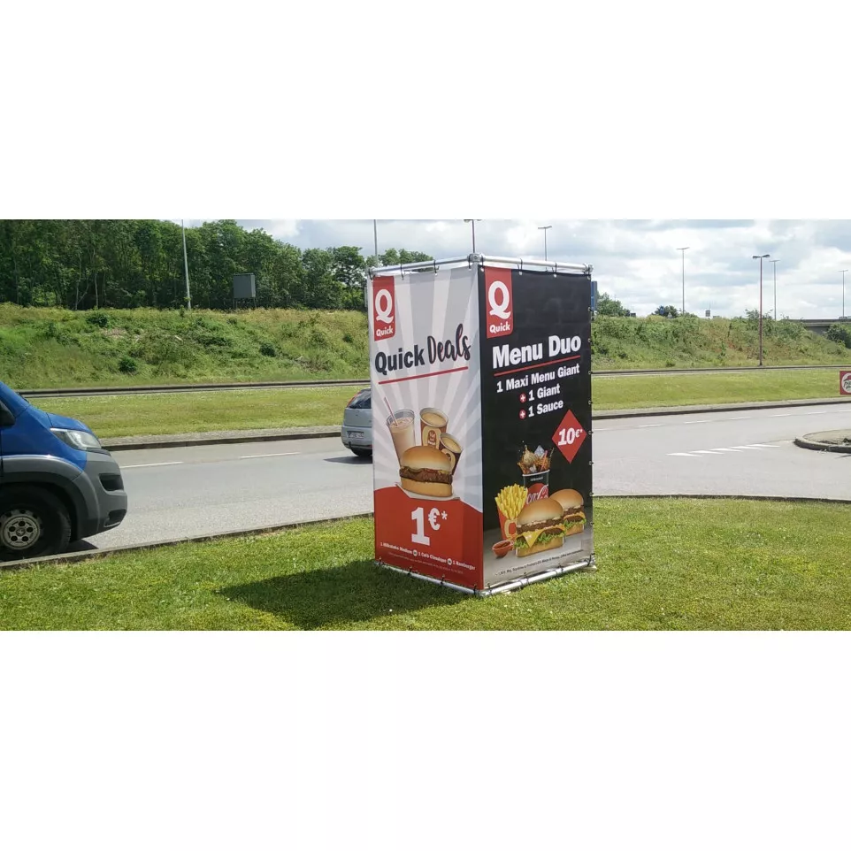 Cube publicitaire pour bâche