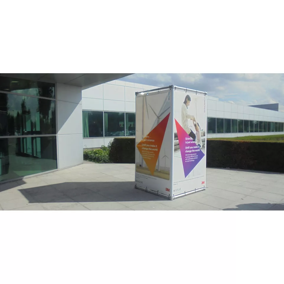 Cube publicitaire pour bâche